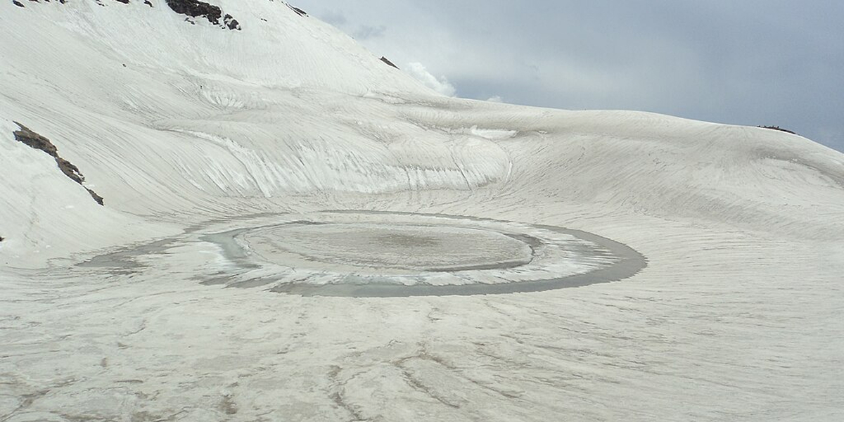 Bhrigu_lake